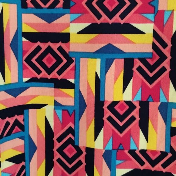 LuLaRoe NWT 2017 The Azure 2XL Midi Skirt Bright Geometric- NINE WAYS TO WEAR!! - Picture 2 of 10